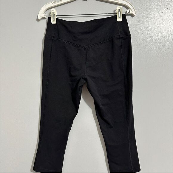 Nike Dri fit capri leggings. Size M - Picture 1 of 8